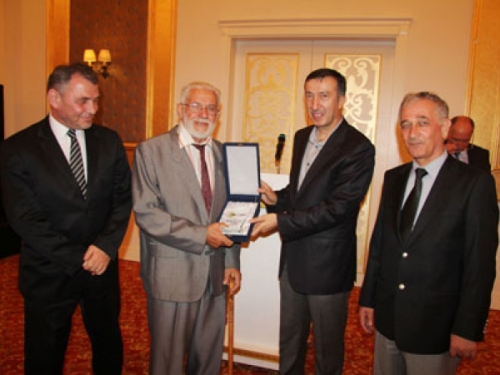 SAMİB'DEN YOĞUN KATILIMLI İFTAR
